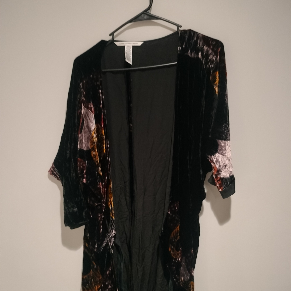 Diane Von Furstenberg Black Velvet Kimono